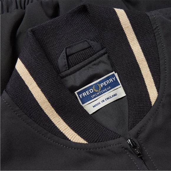 Fred Perry Reissues Made in England Bomber 38 - Picture 7 of 10